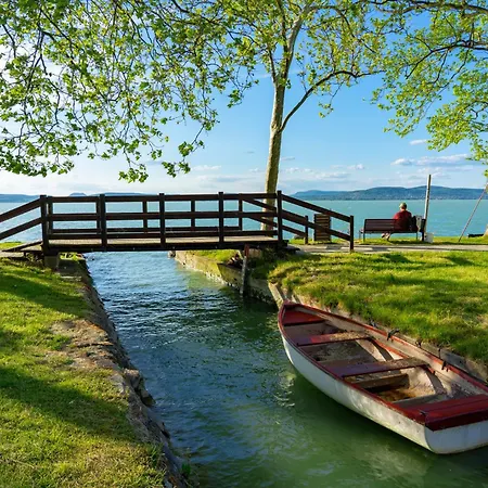 In - Balaton 19048 * Balatonlelle